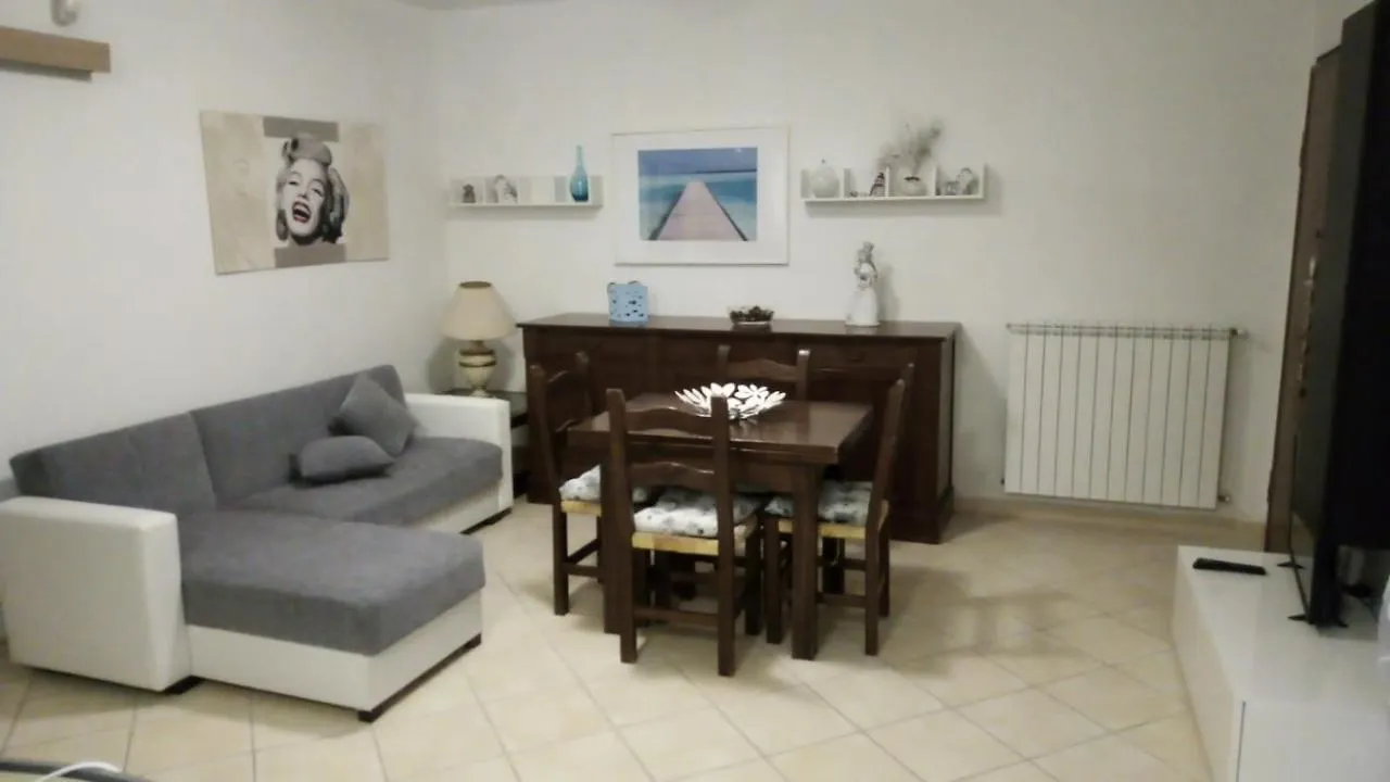 Apartment Porzione Villetta In Residence Pescia Romana Italy